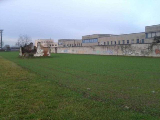 Terreno in vendita a San Pietro, Rho