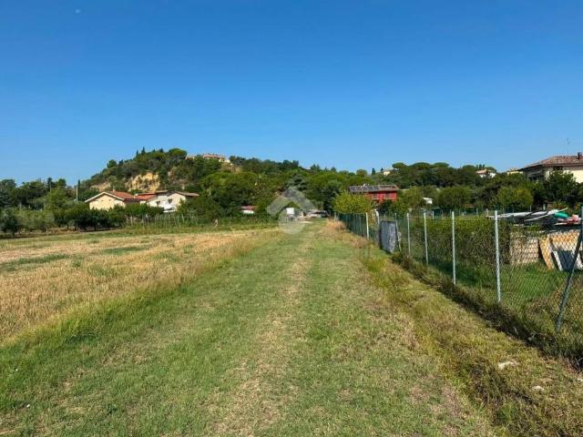 Terreno in vendita a Rimini, Reggio Emilia