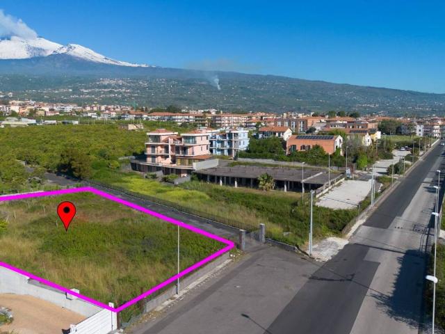 Terreno in vendita a Riposto, Sicilia