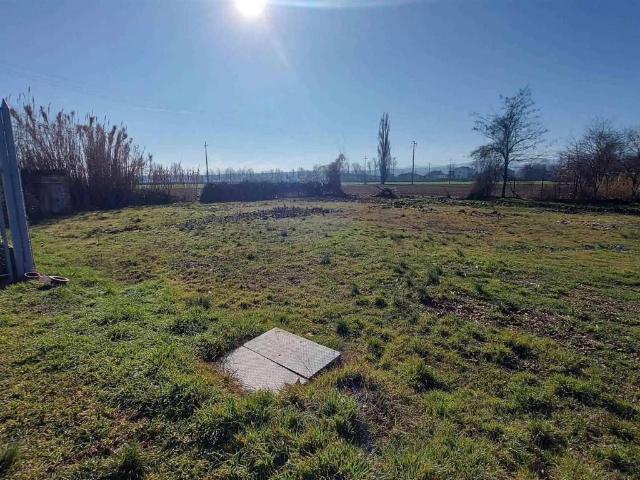 Terreno in vendita a Rivergaro, Piacenza