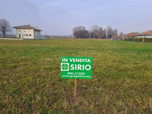 Terreno in vendita a Rivignano Teor / Rivignan Teôr, Rivignano