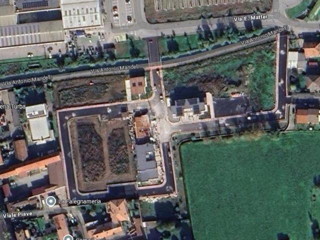 Terreno in vendita a Rivolta D'adda, Lombardia