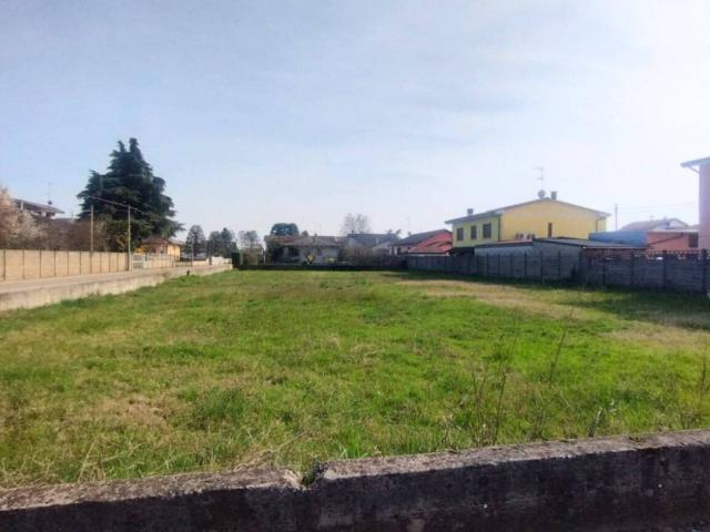 Terreno in vendita a Robecchetto Con Induno, Lombardia