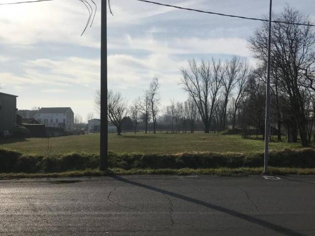 Terreno in vendita a Pianura Reggiana, Re