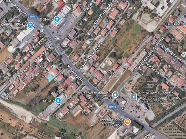 Terreno in vendita a Centroni, Roma