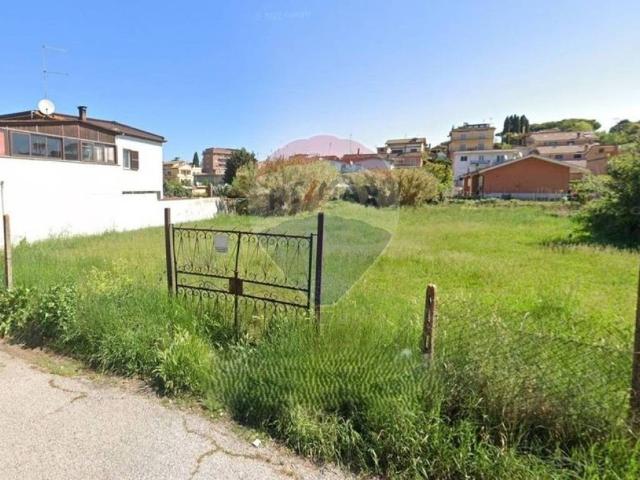 Terreno in vendita a Casal Bernocchi, Roma Capitale