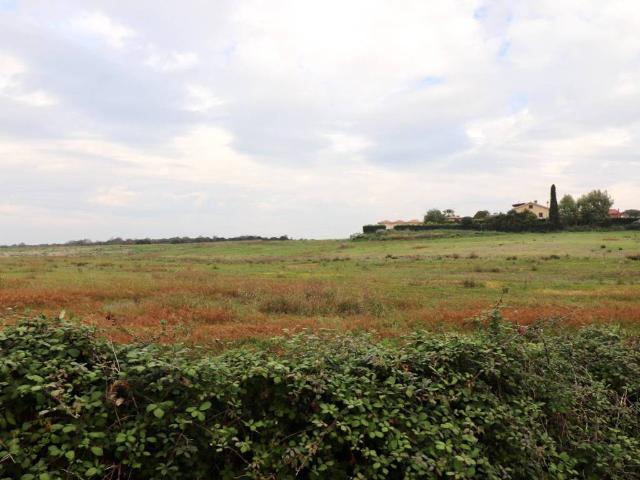 Terreno in vendita a Municipio Roma XI, Roma Capitale