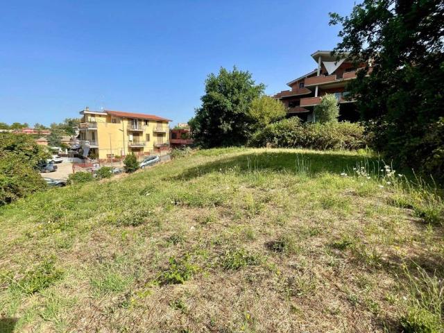 Terreno in vendita a Pantan Monastero, Roma Capitale