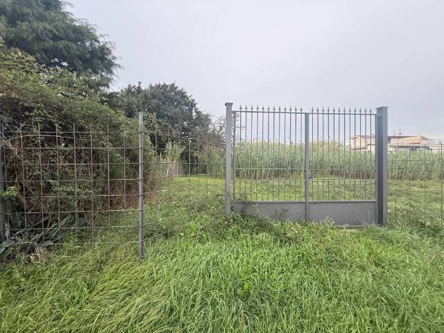 Terreno in vendita a Castel Fusano, Roma