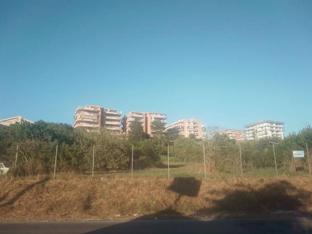 Terreno in vendita a Spinaceto, Roma Capitale