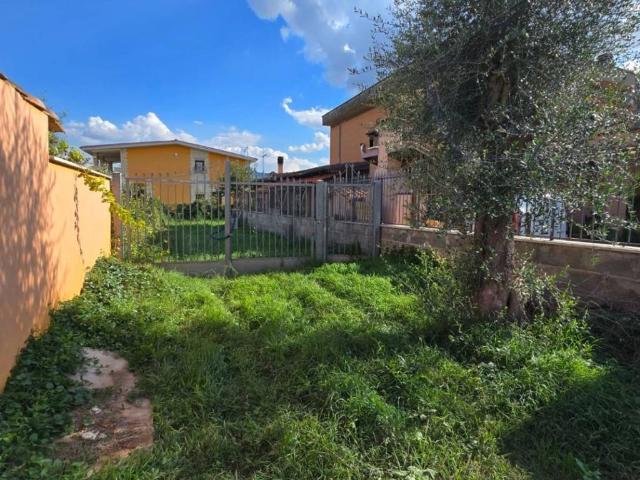 Terreno in vendita a Villa Verde, Roma Capitale