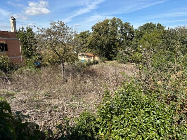 Terreno in vendita a Monte dell'Ara-Valle Santa, Roma Capitale