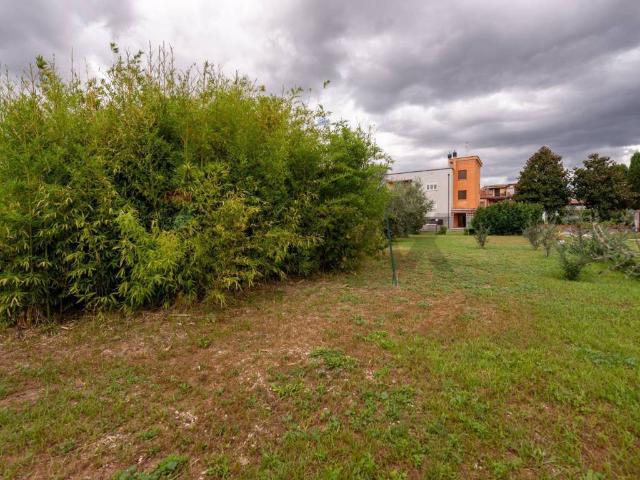 Terreno in vendita a Prato Fiorito, Roma Capitale