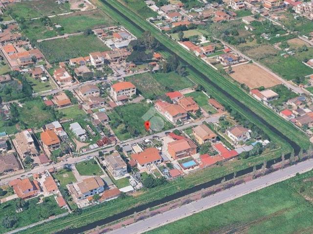Terreno in vendita a Stagni di Ostia, Roma Capitale