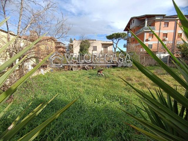 Terreno in vendita a Finocchio, Roma Capitale