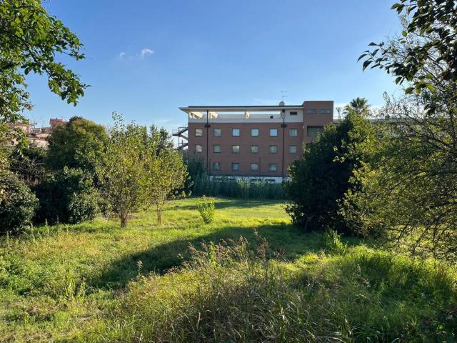 Terreno in vendita a Municipio Roma IX, Roma Capitale