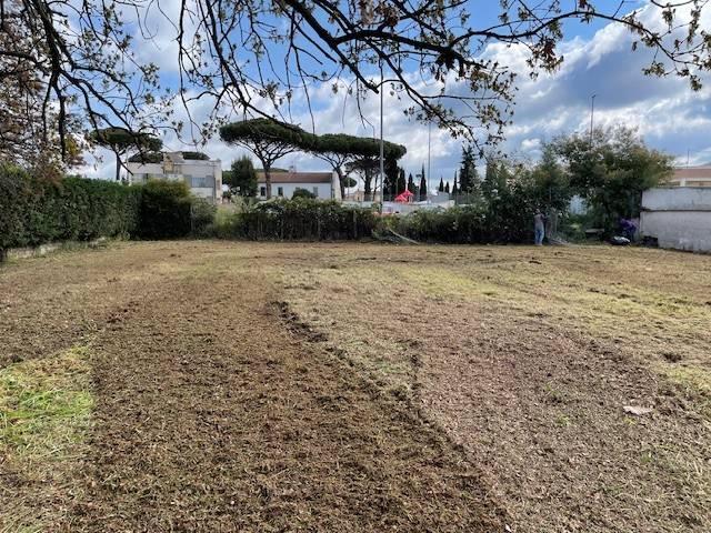 Terreno in vendita a Municipio Roma X, Roma Capitale