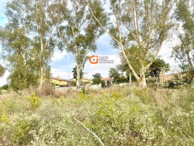Terreno in vendita a Stagni di Ostia, Roma Capitale