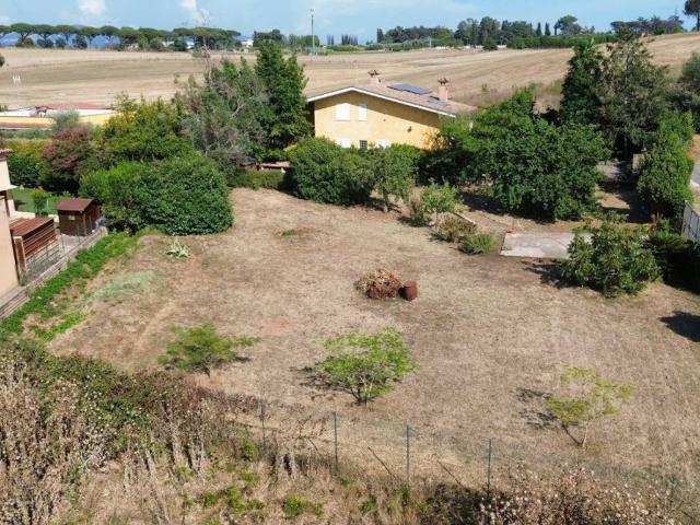 Terreno in vendita a Castel di Decima, Roma