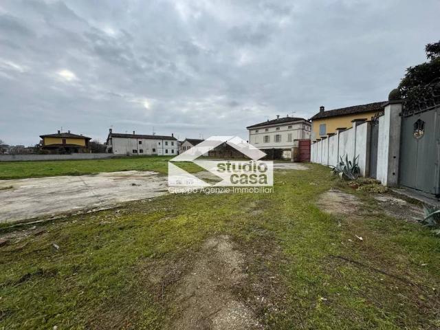 Terreno in vendita a Romanengo, Lombardia