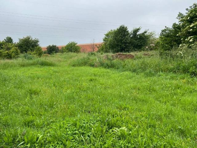 Terreno in vendita a Roncoferraro, Lombardia