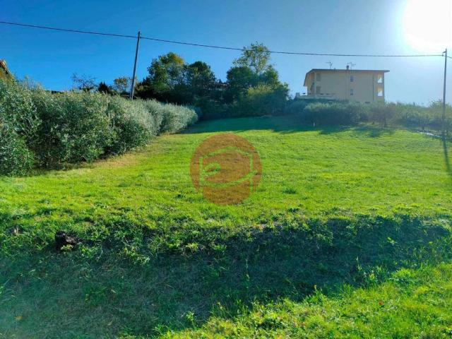 Terreno in vendita a Cento, Roncofreddo