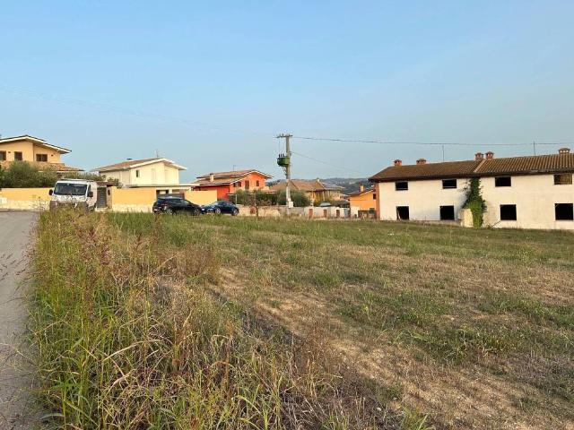 Terreno in vendita a Rosciano, Abruzzo