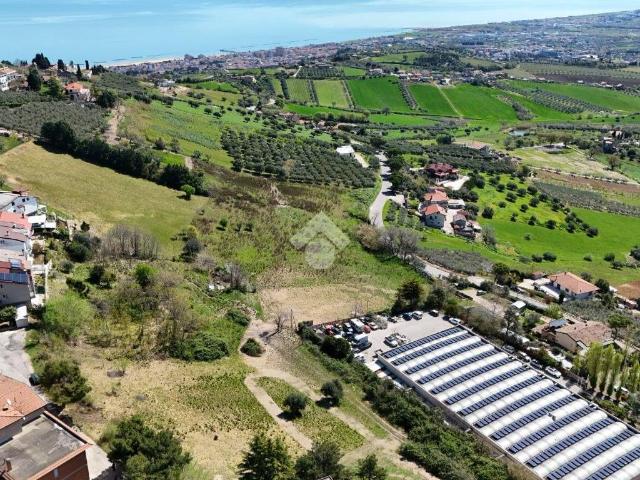 Terreno in vendita a Roseto Degli Abruzzi, Abruzzo