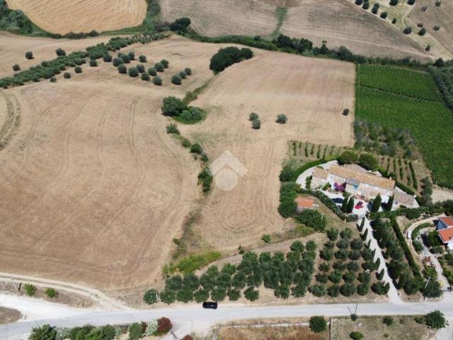 Terreno in vendita a Roseto Degli Abruzzi, Abruzzo
