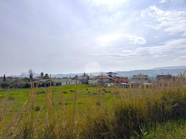 Terreno in vendita a Roseto Degli Abruzzi, Abruzzo