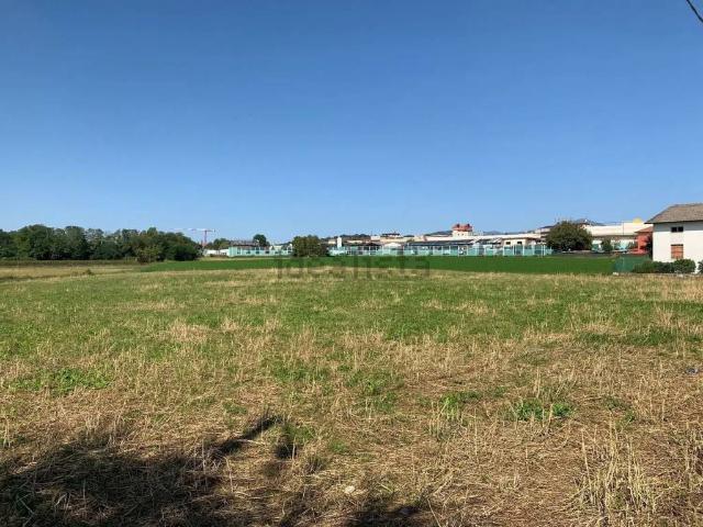 Terreno in vendita a Villaggio Famiglia, Rovato