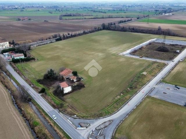 Terreno in vendita a Castelletto, Roverbella