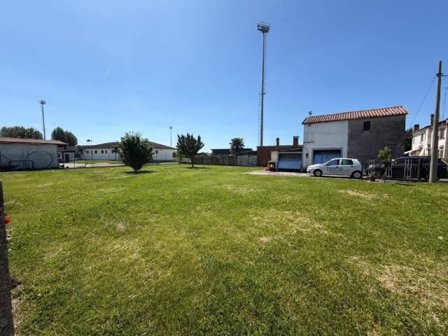 Terreno in vendita a Rovigo, Veneto