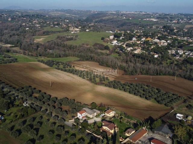 Terreno in vendita a Roma Capitale, Lazio