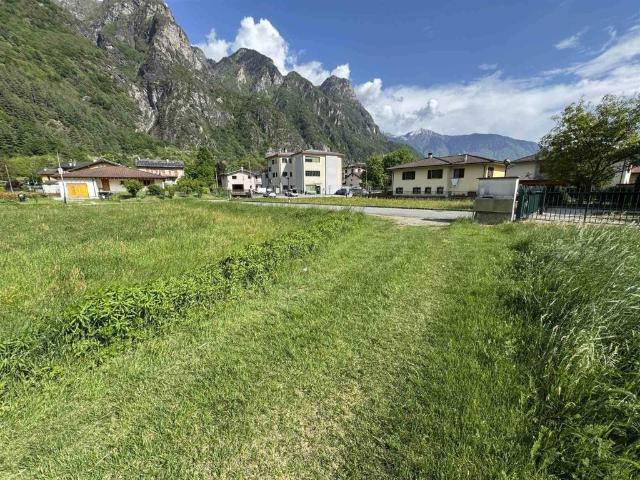 Terreno in vendita a Comunità montana della Valchiavenna, San Pietro Samolaco