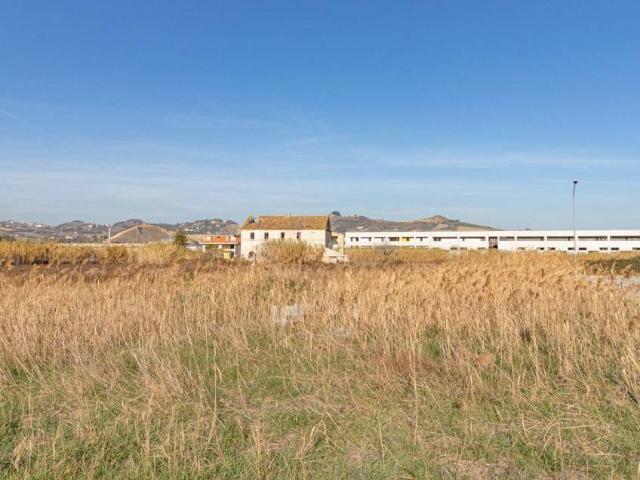 Terreno in vendita a Sentina, Marche