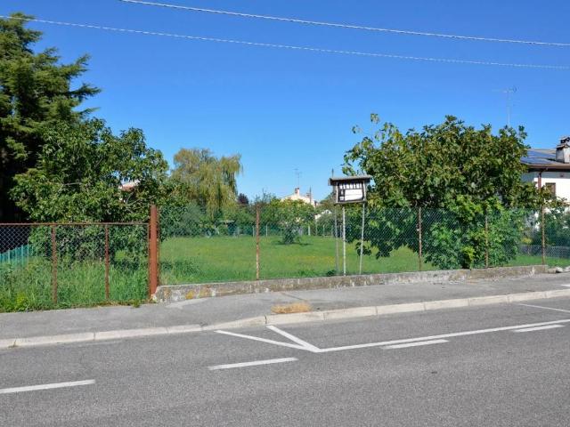 Terreno in vendita a Begliano, San Canzian d'Isonzo