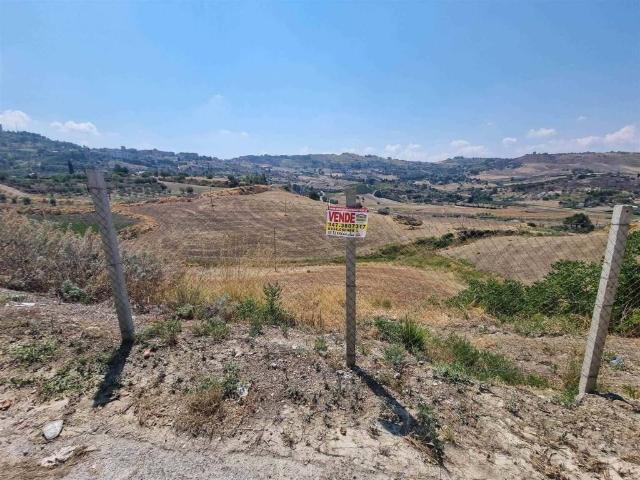 Terreno in vendita a San Cataldo, Sicilia