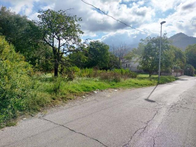 Terreno in vendita a San Felice A Cancello, Campania
