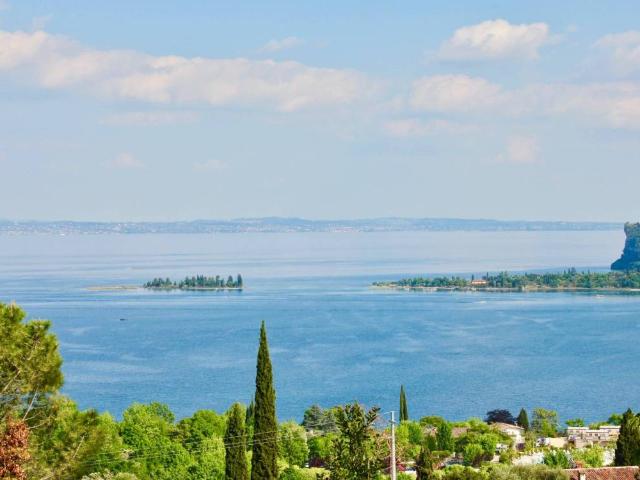 Terreno in vendita a San Felice Del Benaco, Lombardia