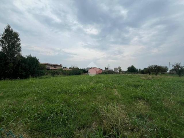 Terreno in vendita a San Giorgio Bigarello, Lombardia