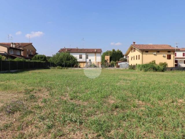Terreno in vendita a San Giorgio Bigarello, Lombardia