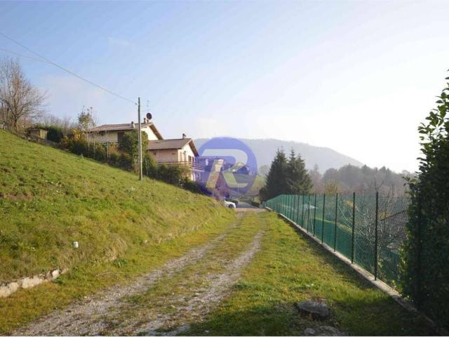 Terreno in vendita a Comunità Montana della Valle Brembana, San Giovanni Bianco