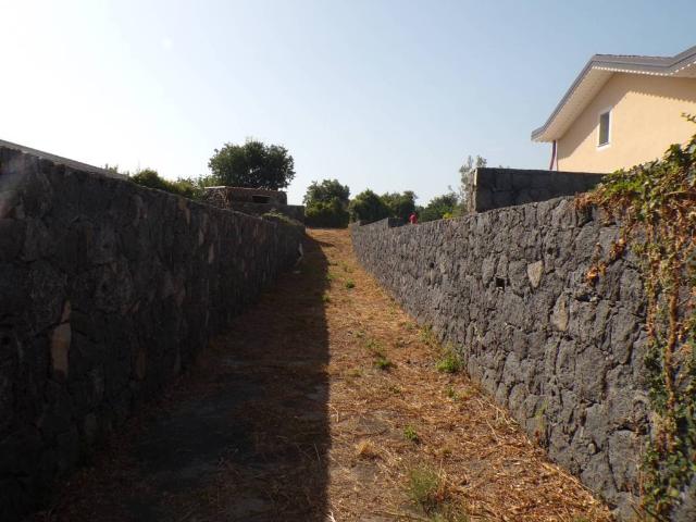 Terreno in vendita a San Giovanni La Punta, Sicilia