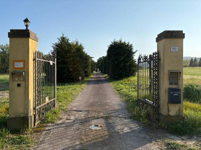 Terreno in vendita a La Mura San Carlo, San Lazzaro