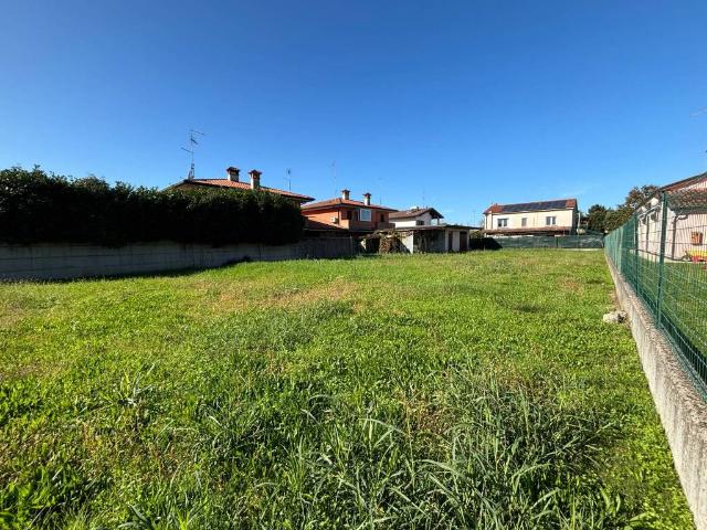 Terreno in vendita a San Lorenzo Isontino, Friuli-Venezia Giulia