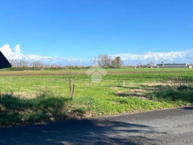 Terreno in vendita a San Marcellino, Campania