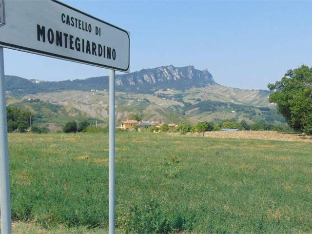 Terreno in vendita a Faetano