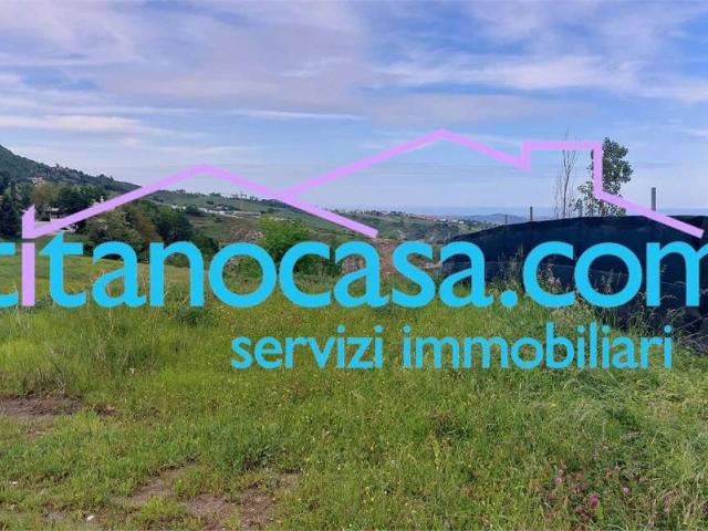 Terreno in vendita a Fiorentino