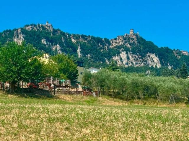 Terreno in vendita a Borgo Maggiore